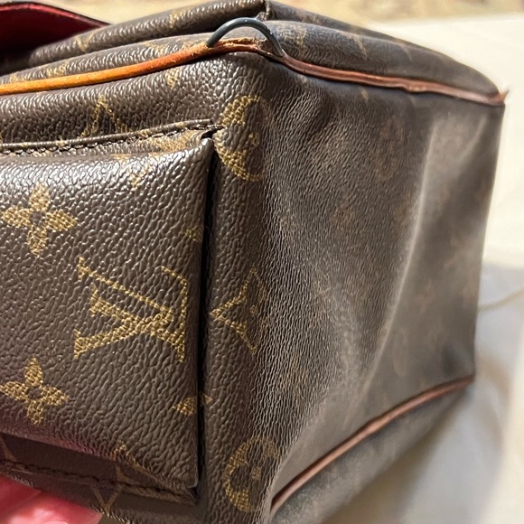 SOLD**** Authentic Louis Vuitton Excentri-Cite Handbag - Picture 6 of 16